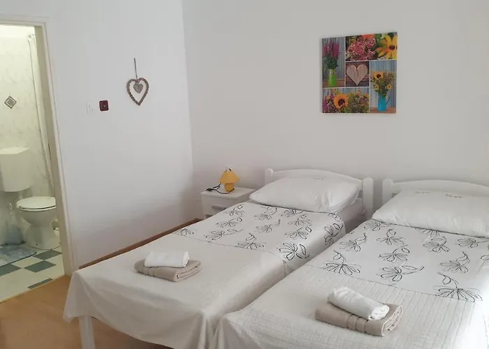 Πανσιόν Mirjana