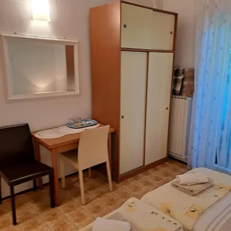 Mirjana Gæstehus 3*